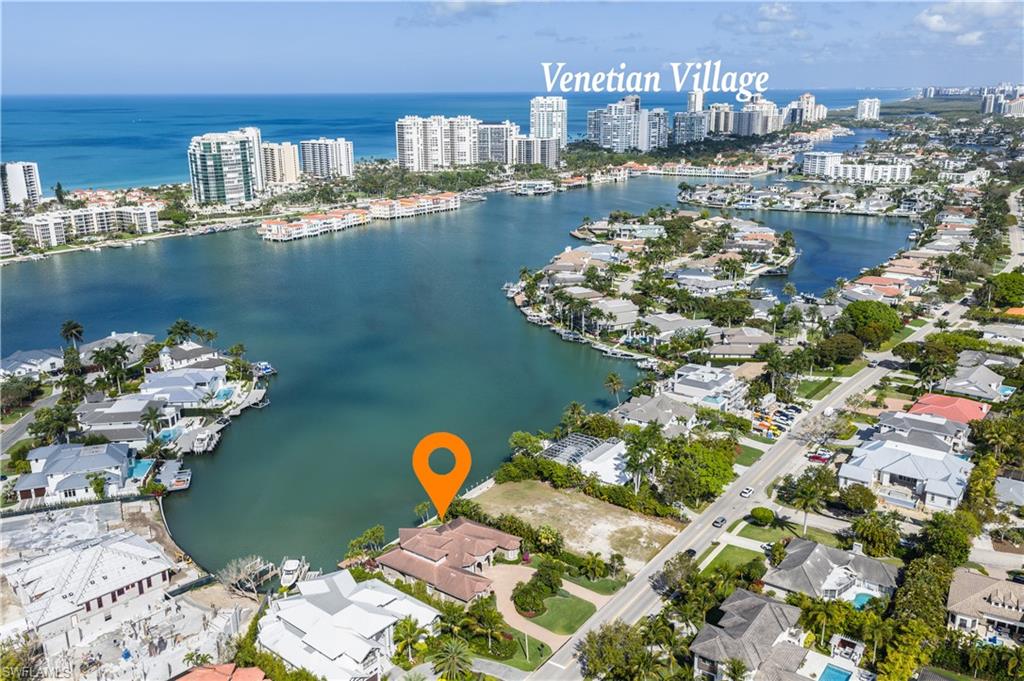 MOORINGS - Residential