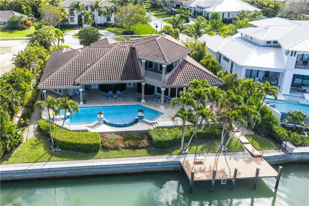 MOORINGS - Residential