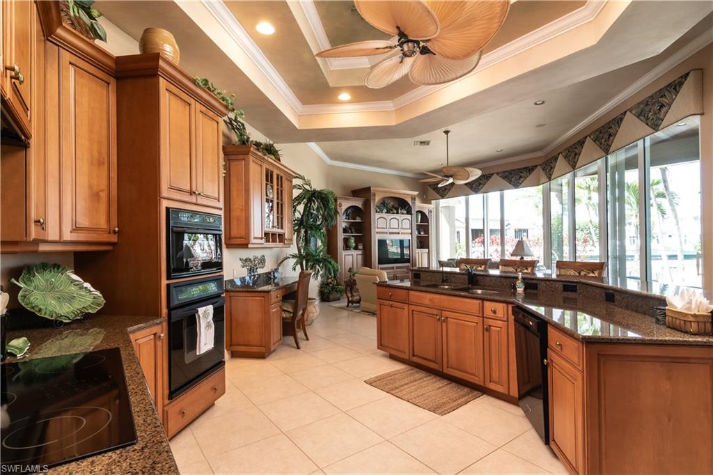 MOORINGS - Residential