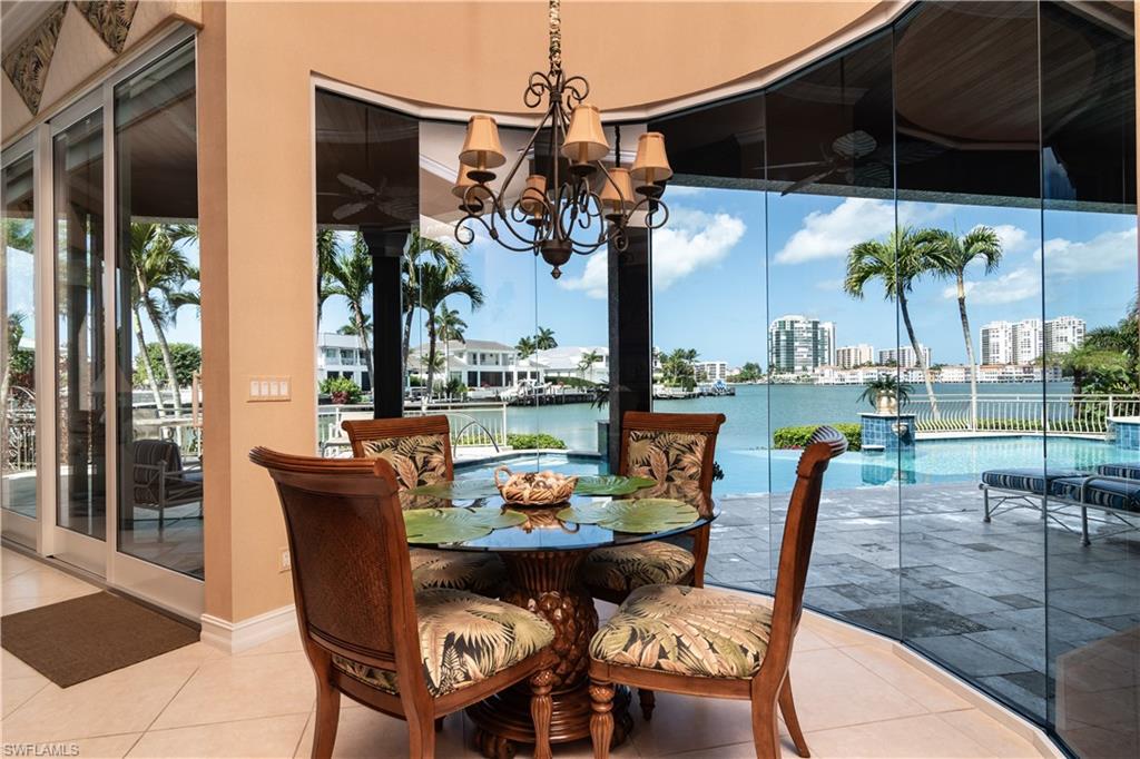 MOORINGS - Residential