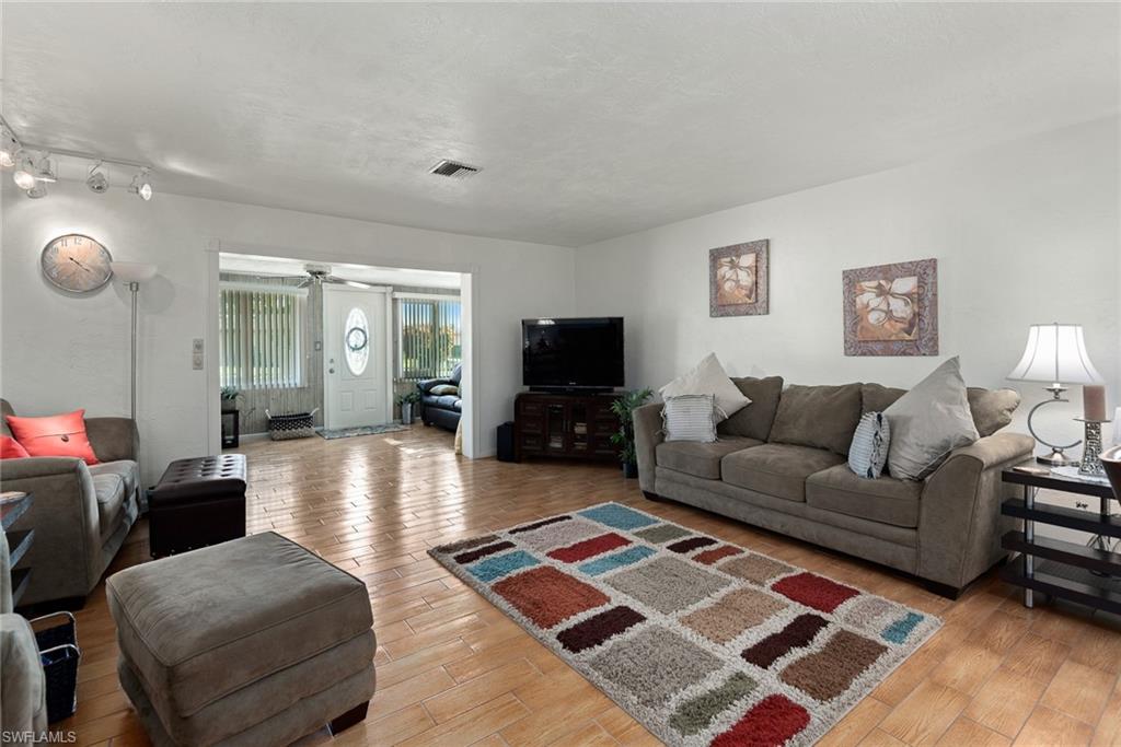 WHISKEY CREEK VILLAGE GREEN - Residential