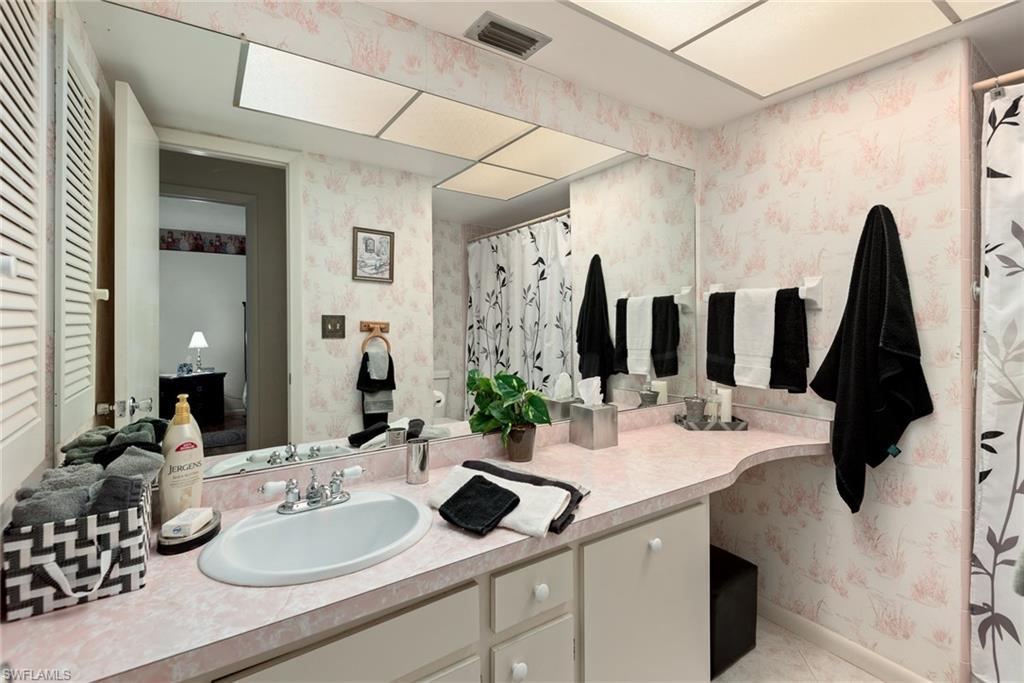 WHISKEY CREEK VILLAGE GREEN - Residential