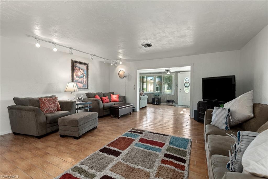 WHISKEY CREEK VILLAGE GREEN - Residential