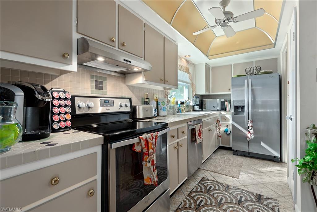 WHISKEY CREEK VILLAGE GREEN - Residential