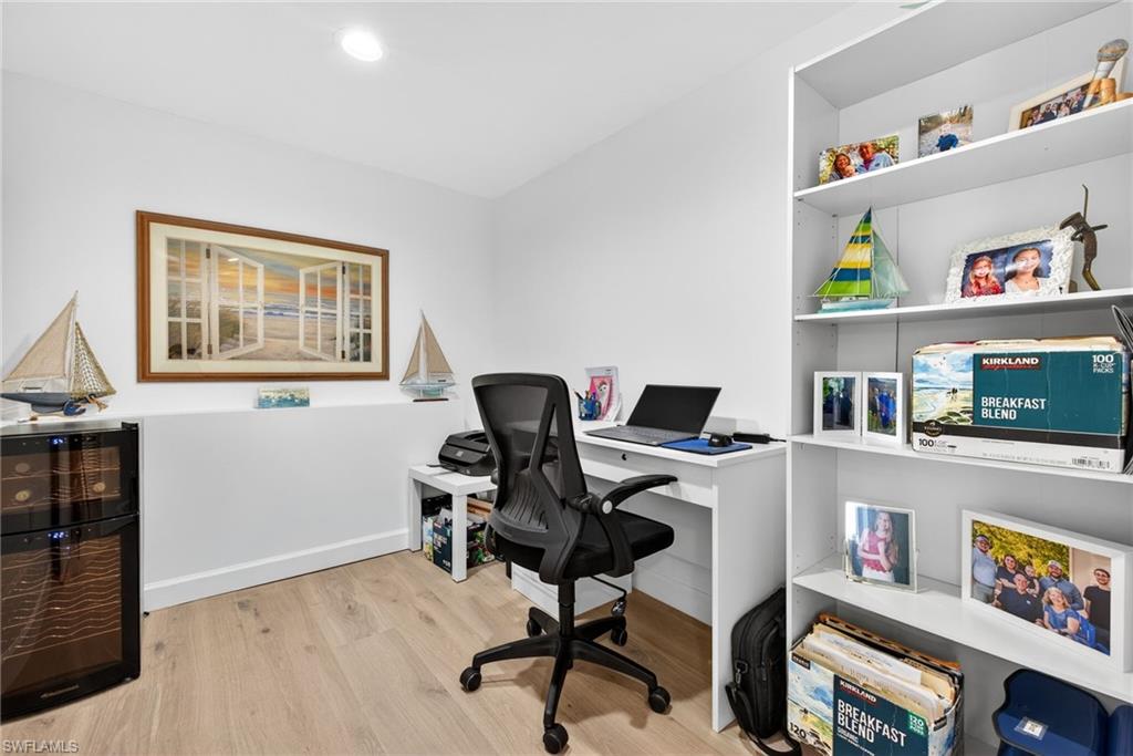 SUNSET SOUTH CONDO - Residential