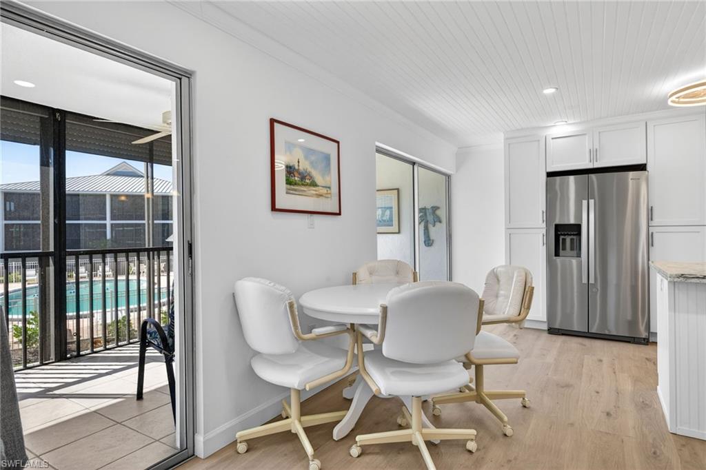 SUNSET SOUTH CONDO - Residential