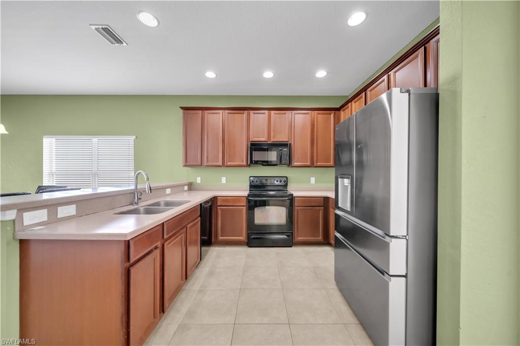 SHERWOOD - Residential Lease