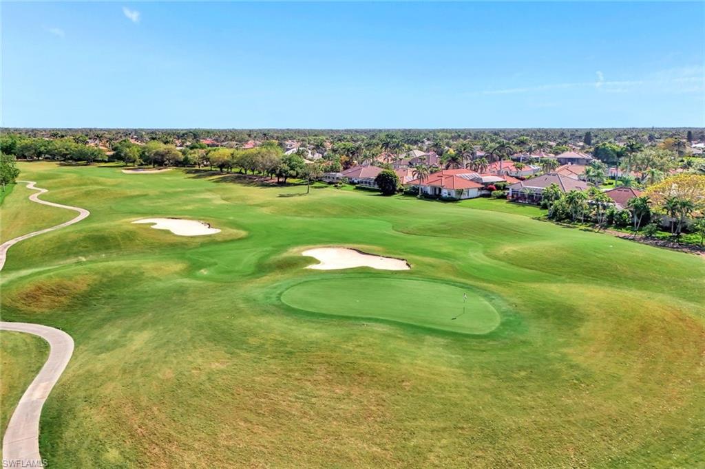 TWELVE OAKS - Residential