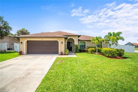 502 SE 26th TER CAPE CORAL FL 33904