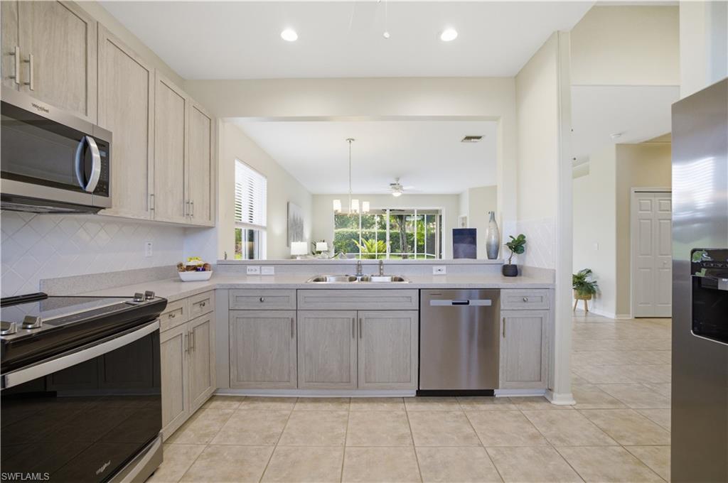 SILVERLAKES - Residential