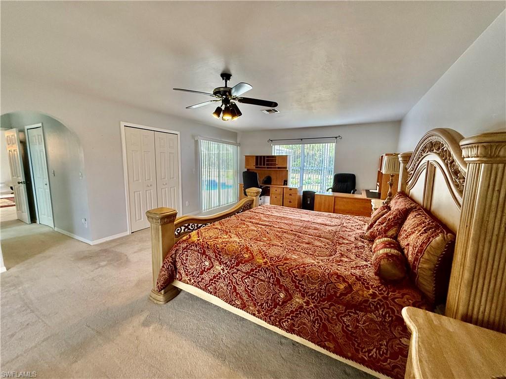 COUNTRY CLUB ESTATES - Residential