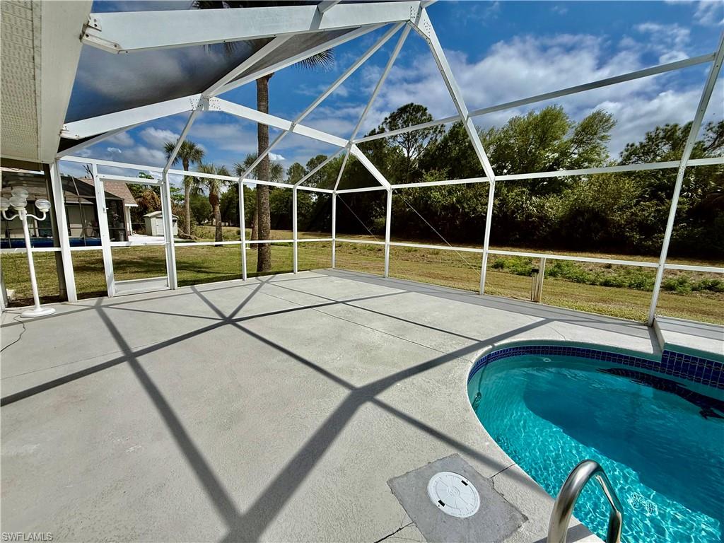 COUNTRY CLUB ESTATES - Residential