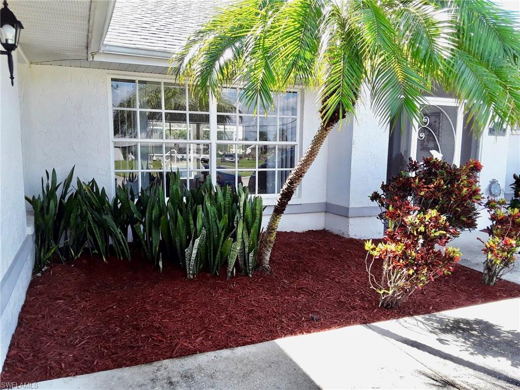 COUNTRY CLUB ESTATES - Residential