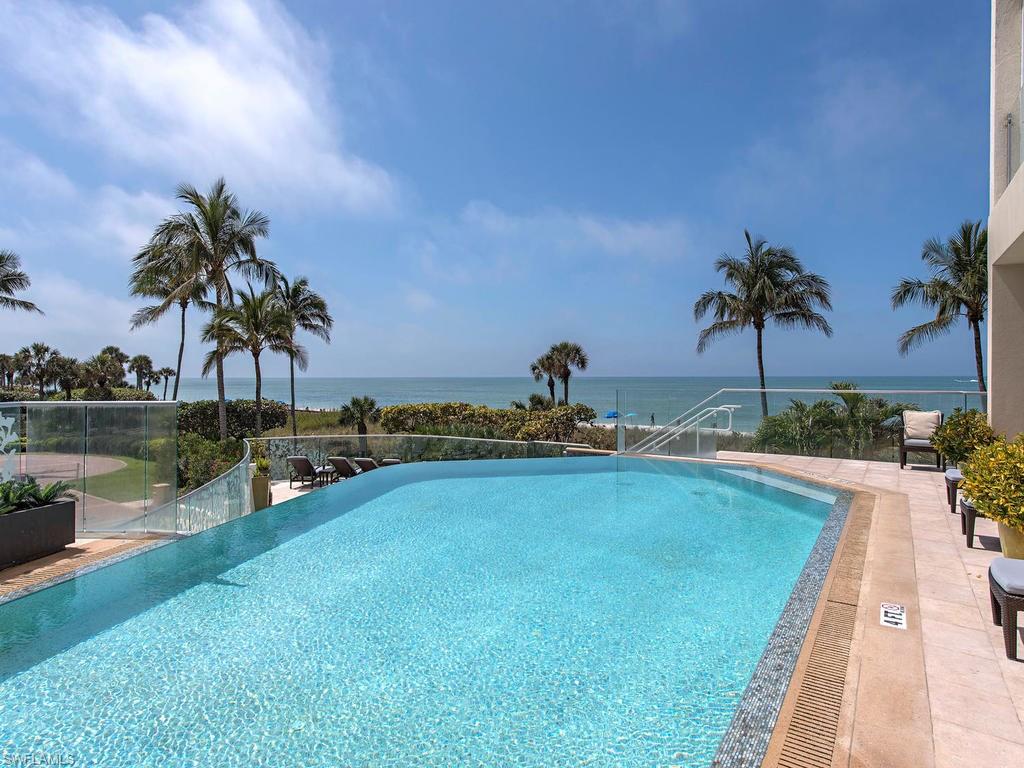 SEAPOINT AT NAPLES CAY - Residential