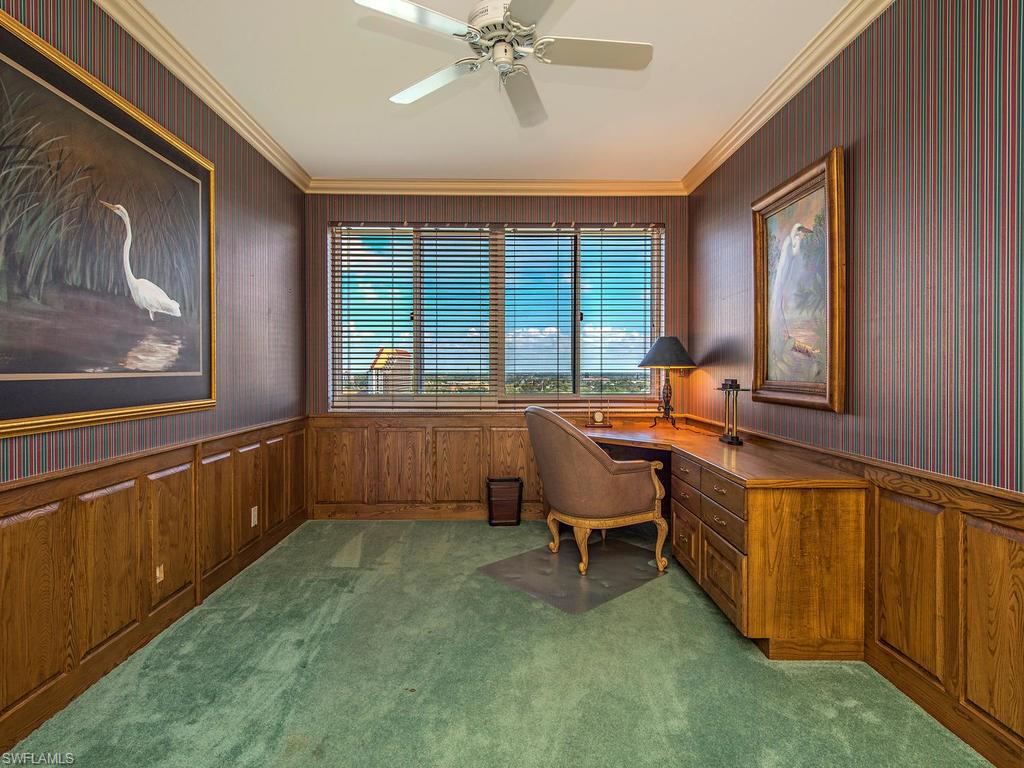 SEAPOINT AT NAPLES CAY - Residential