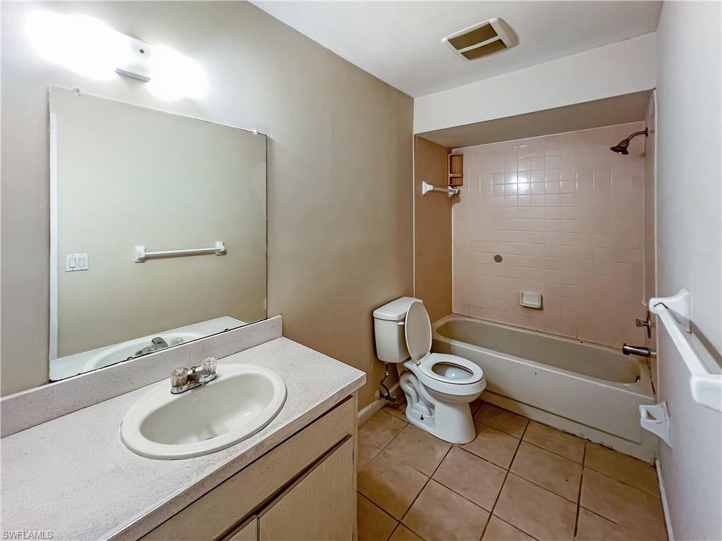 SAN CARLOS PARK - Residential Lease