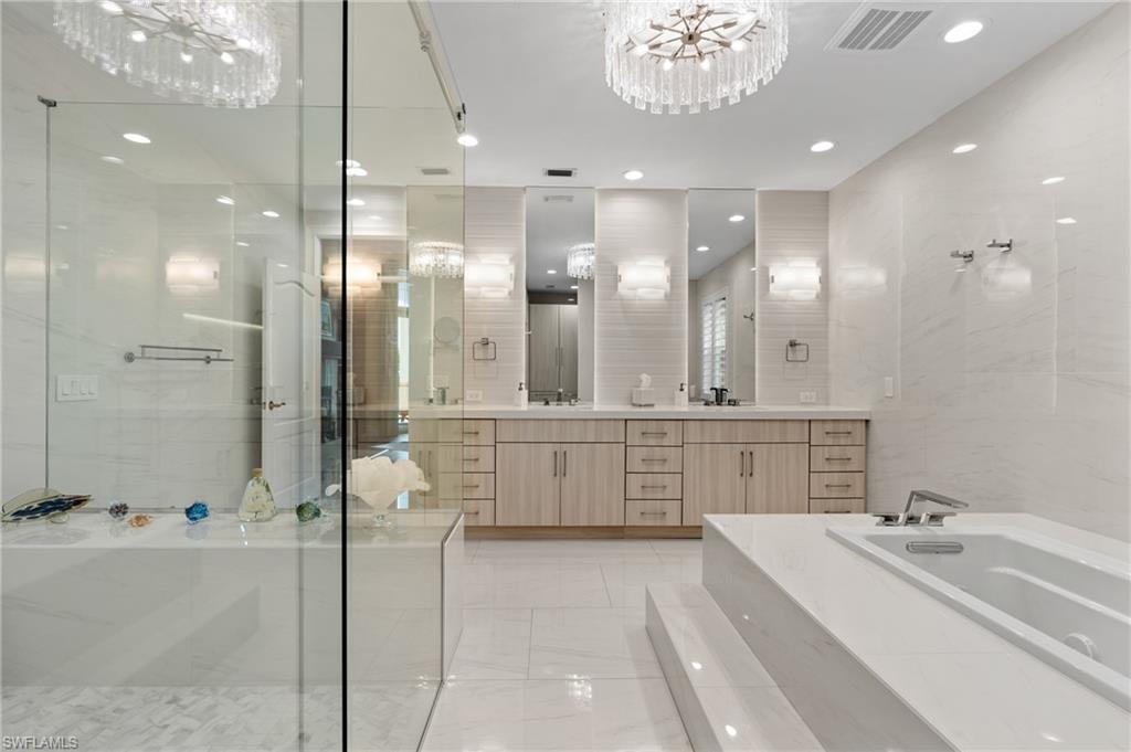 HIDDEN HARBOR - Residential