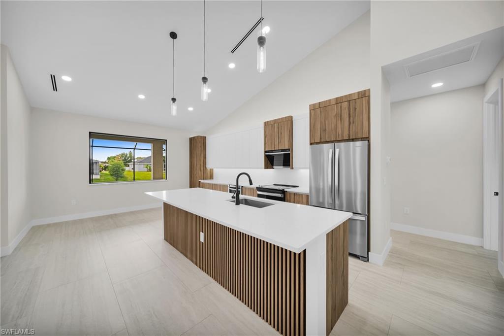 CAPE CORAL - Residential