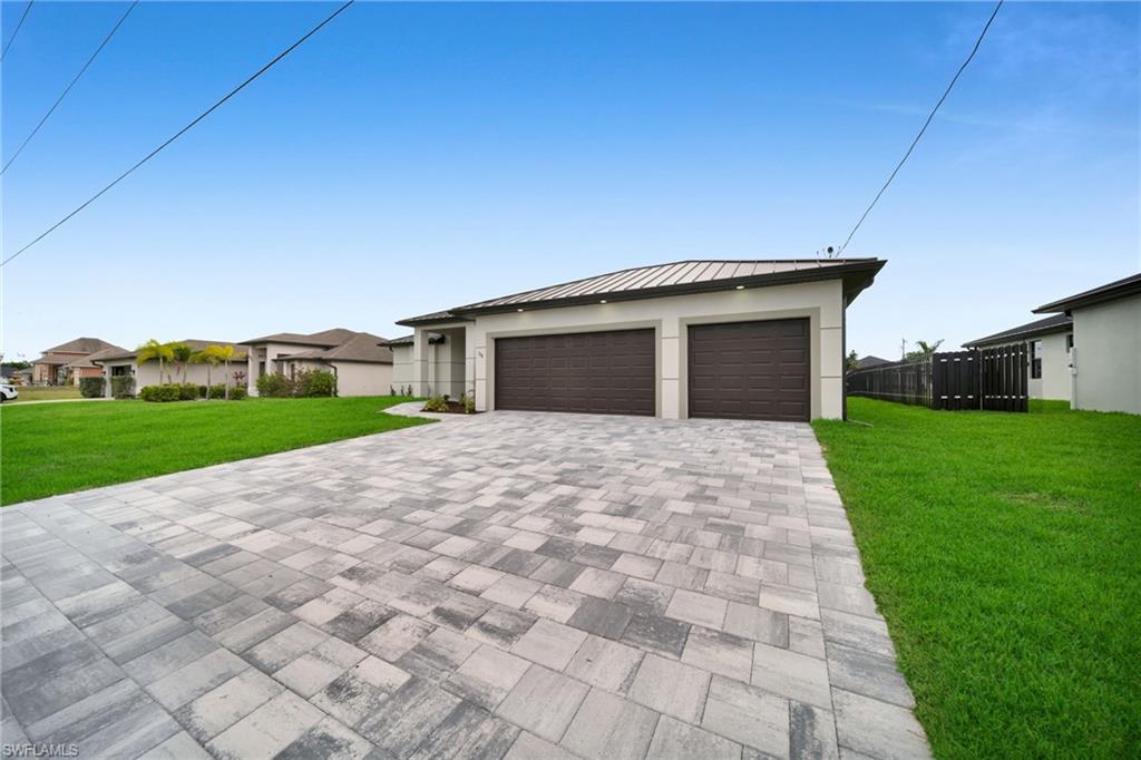 CAPE CORAL - Residential