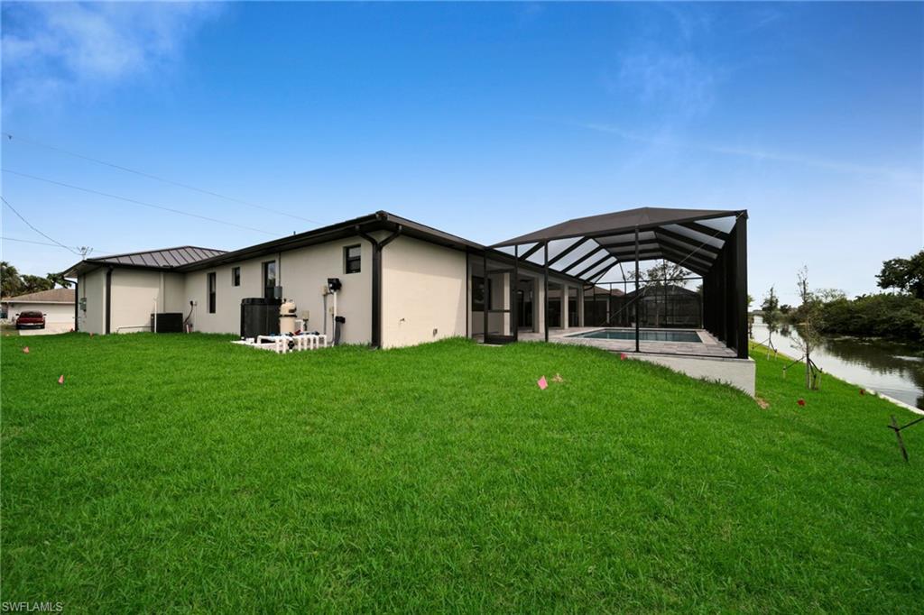 CAPE CORAL - Residential