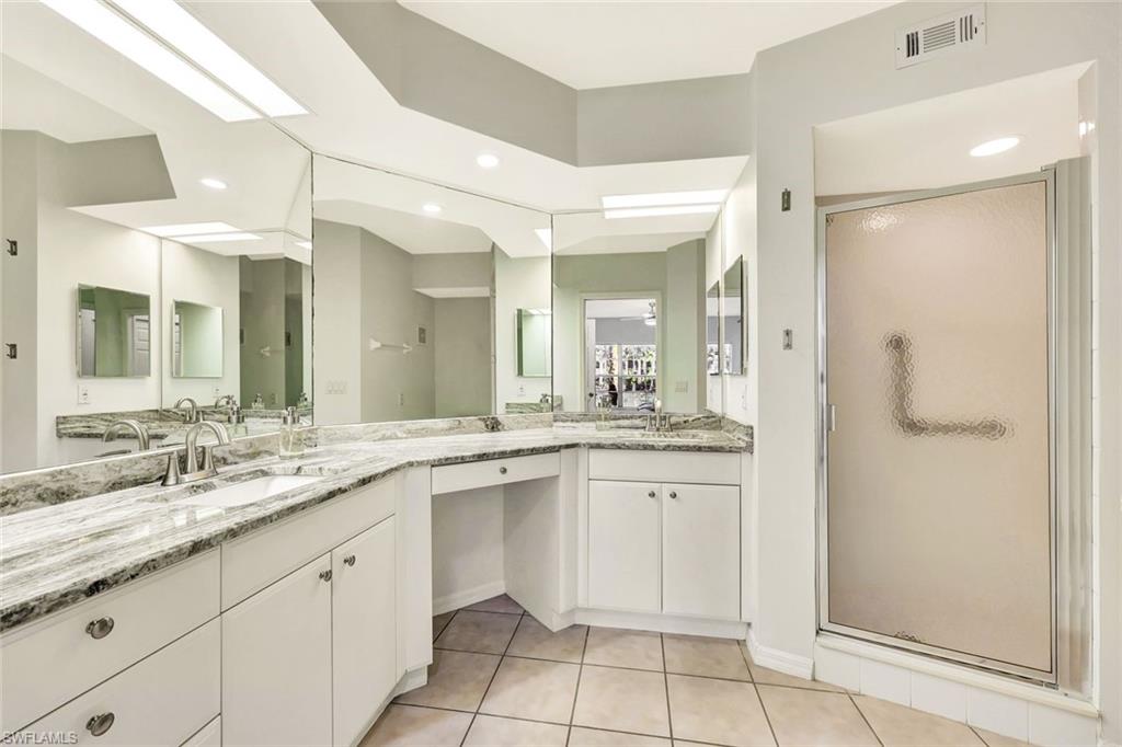 LIGHTHOUSE BAY - Residential