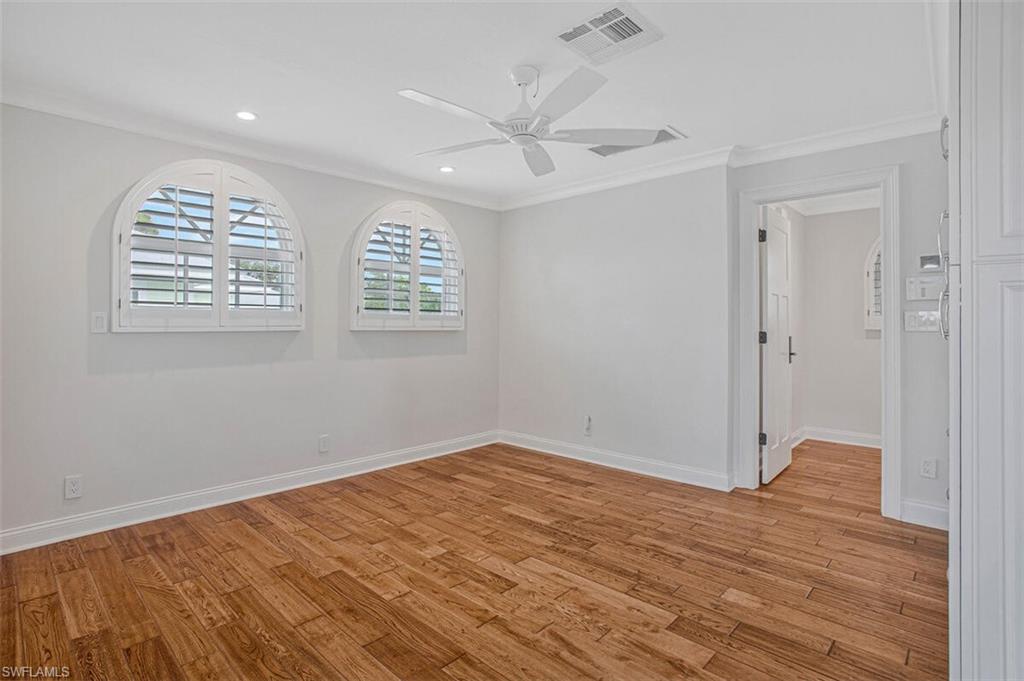 CRACKER COVE - Residential