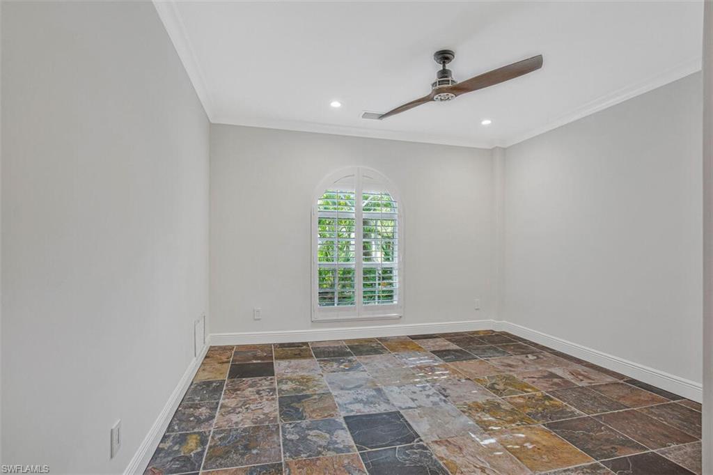 CRACKER COVE - Residential