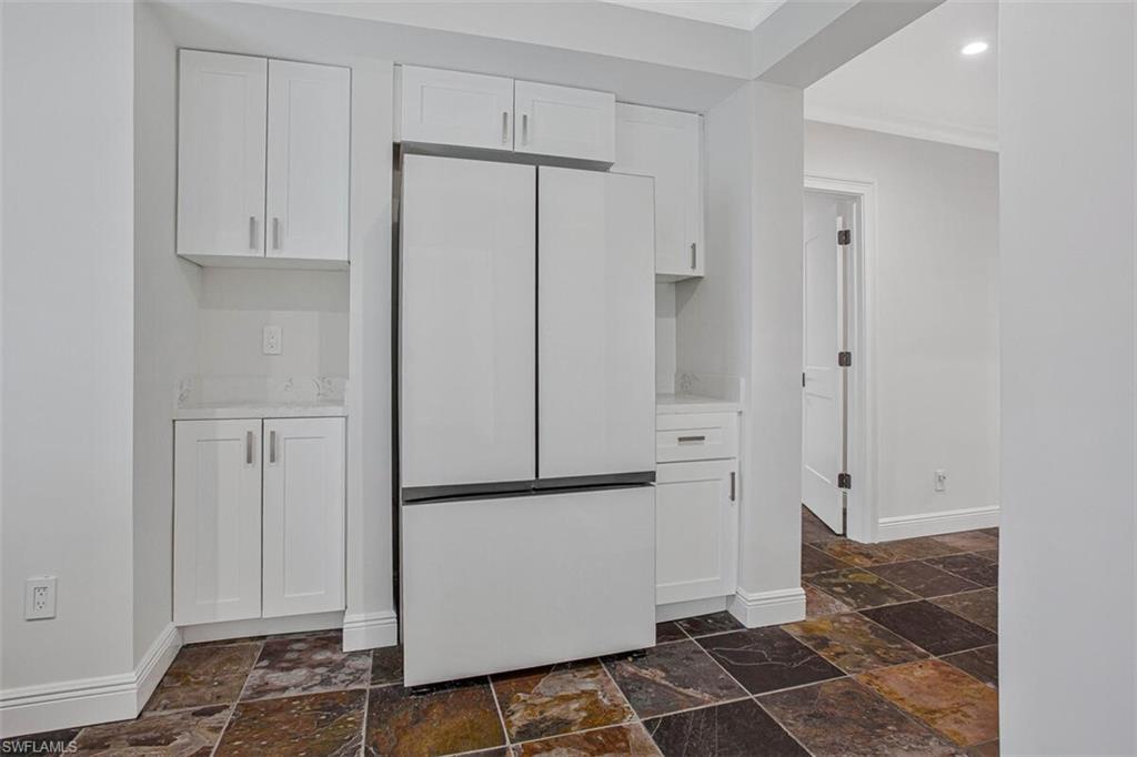 CRACKER COVE - Residential