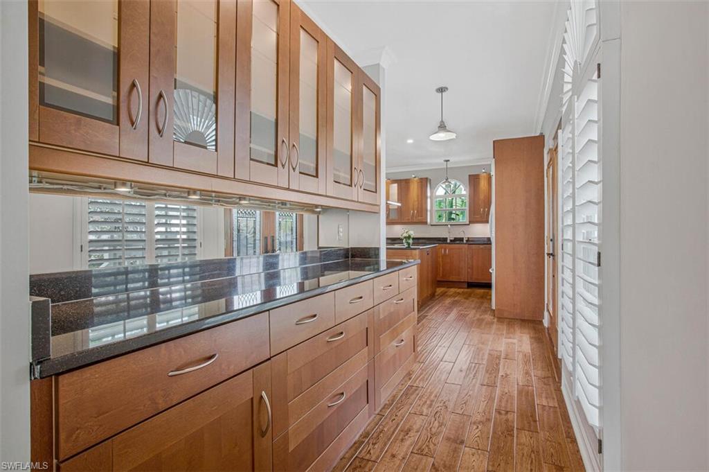 CRACKER COVE - Residential