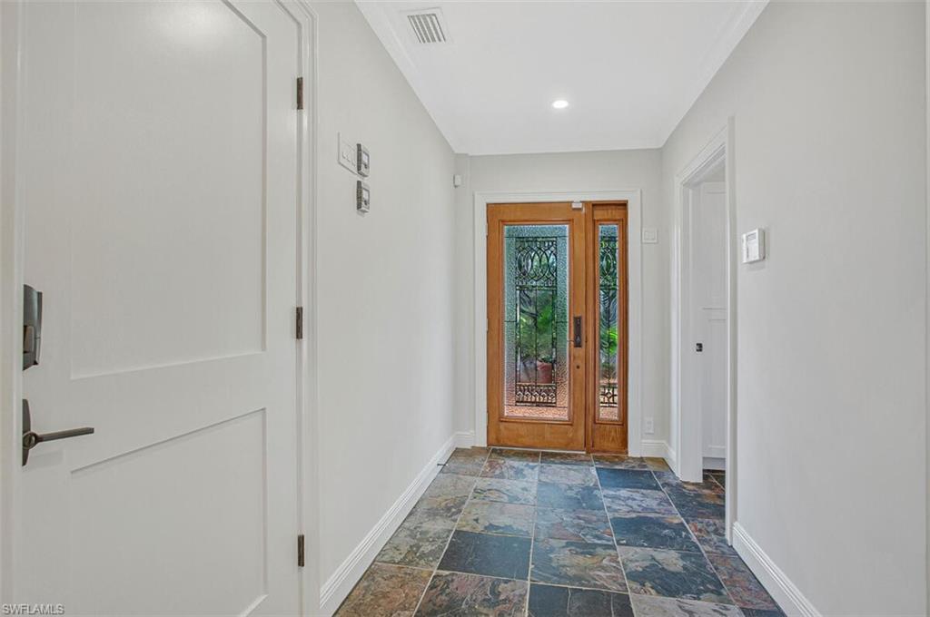 CRACKER COVE - Residential