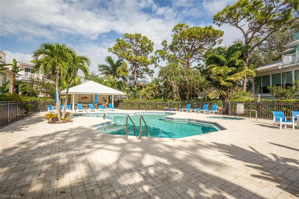 CRACKER COVE - Residential