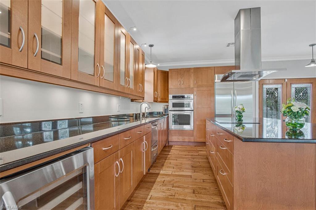 CRACKER COVE - Residential