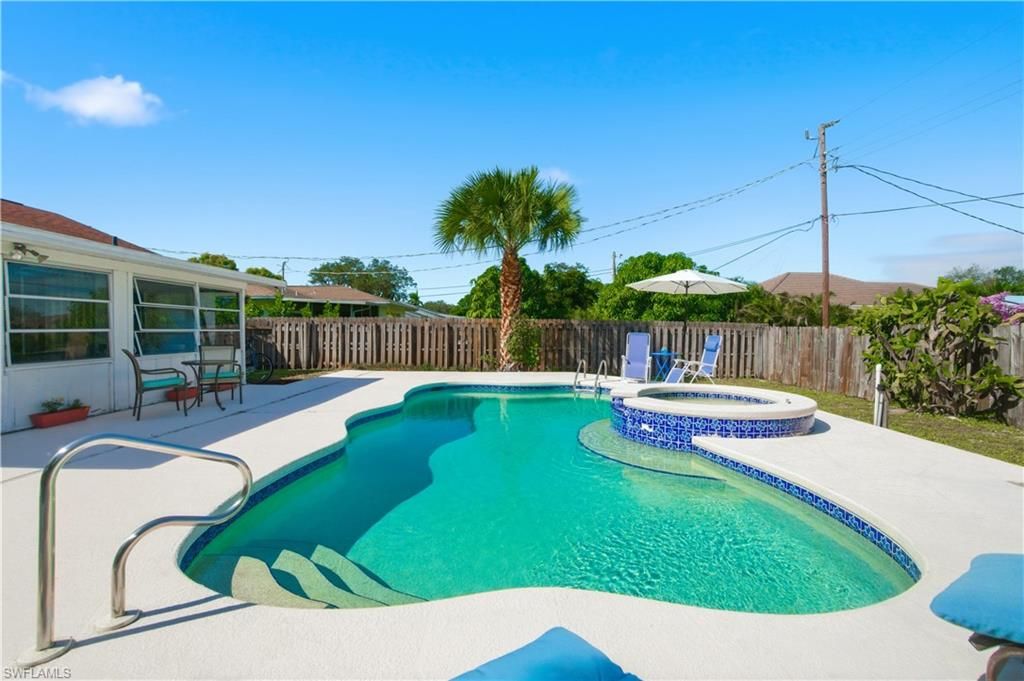 Photo of 55 2nd ST, BONITA SPRINGS, FL 34134 (MLS # 225077590)