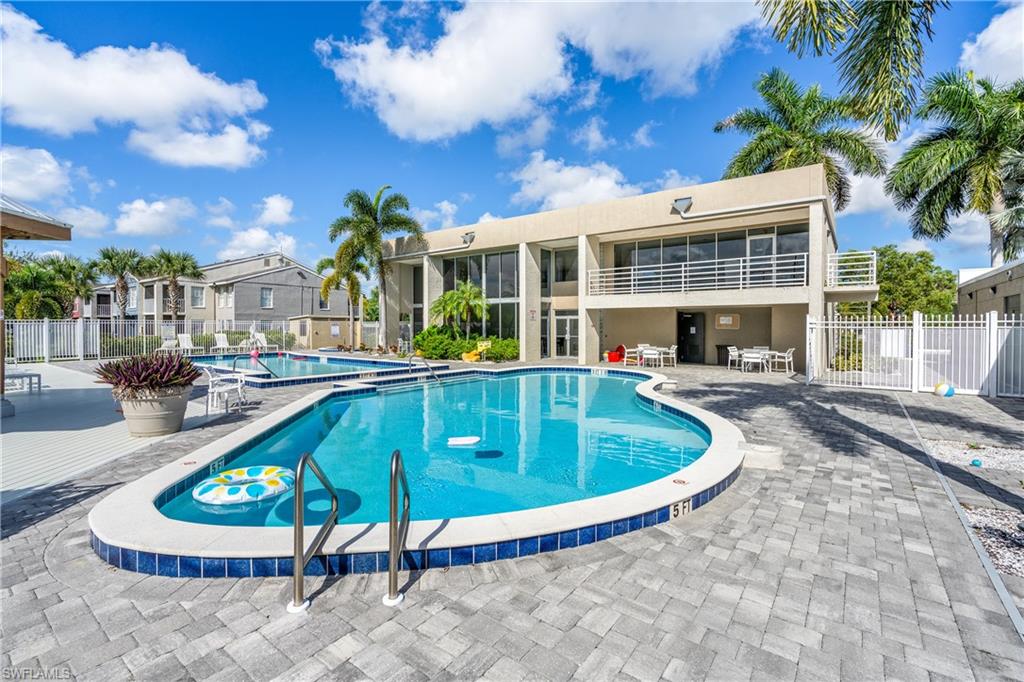 GRANADA LAKES - Residential Lease