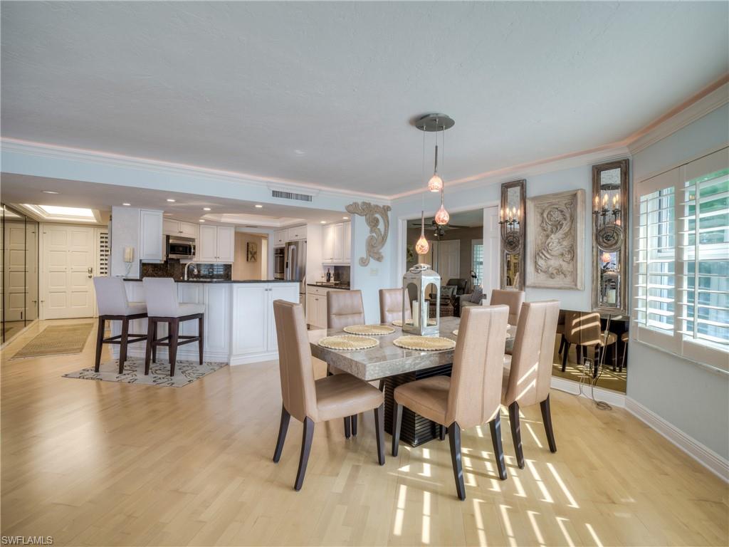 SOMERSET AT THE REEF - Residential