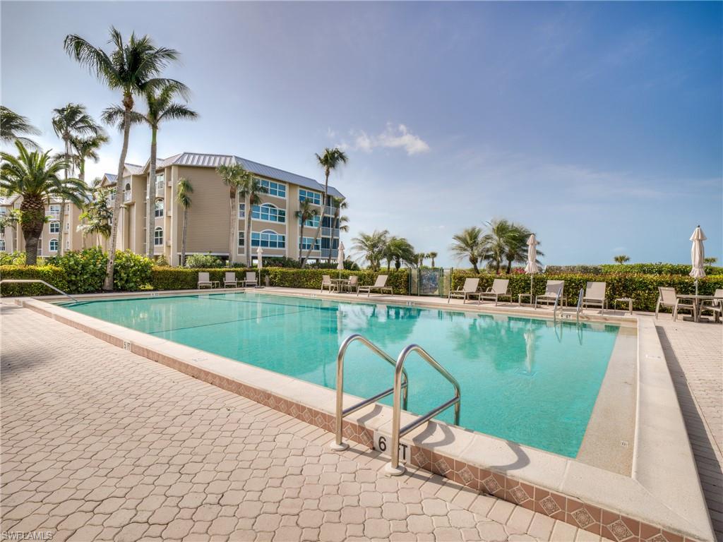 SOMERSET AT THE REEF - Residential