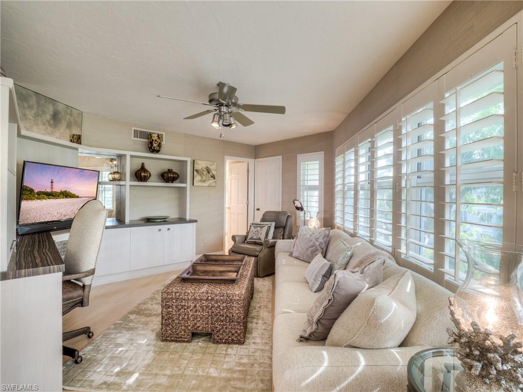 SOMERSET AT THE REEF - Residential