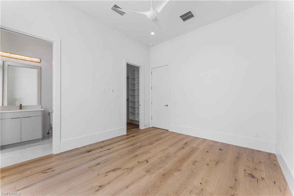 MARCO BEACH - Residential