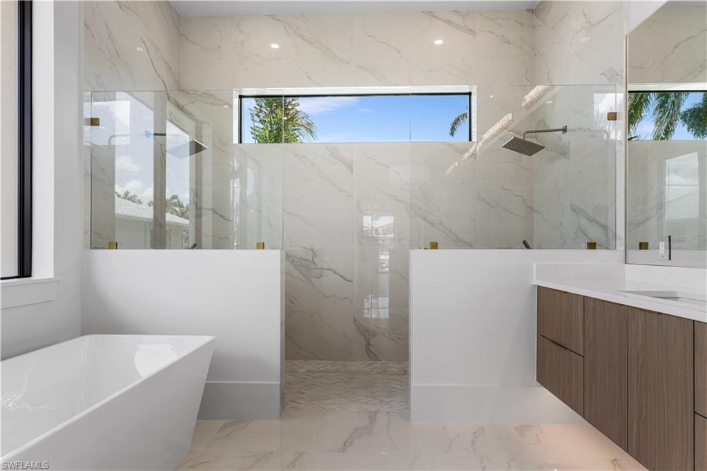 MARCO BEACH - Residential