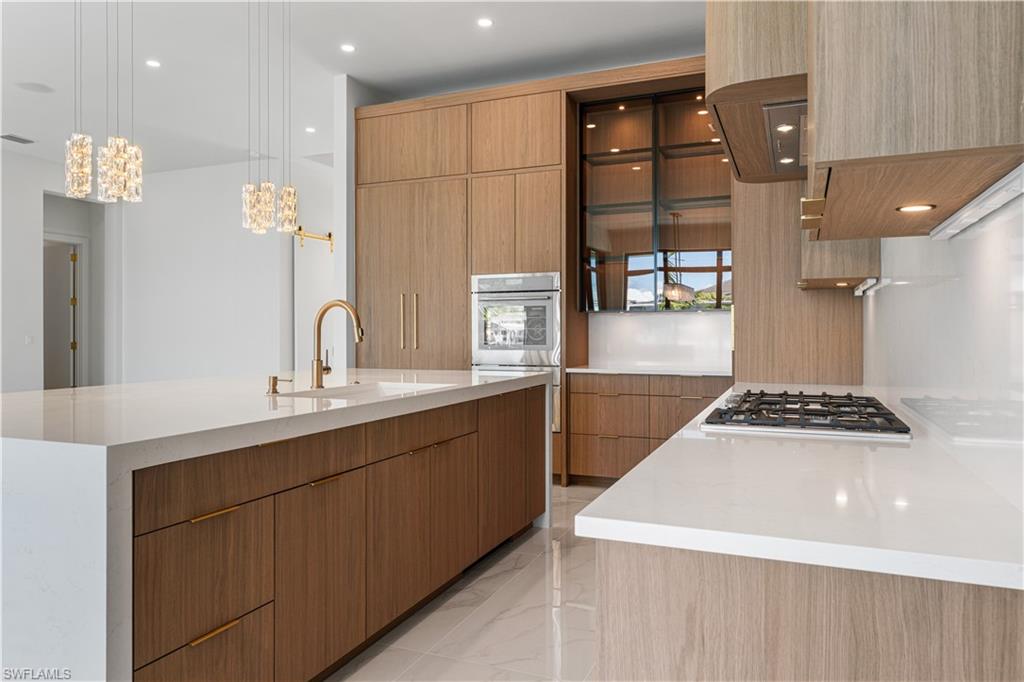 MARCO BEACH - Residential