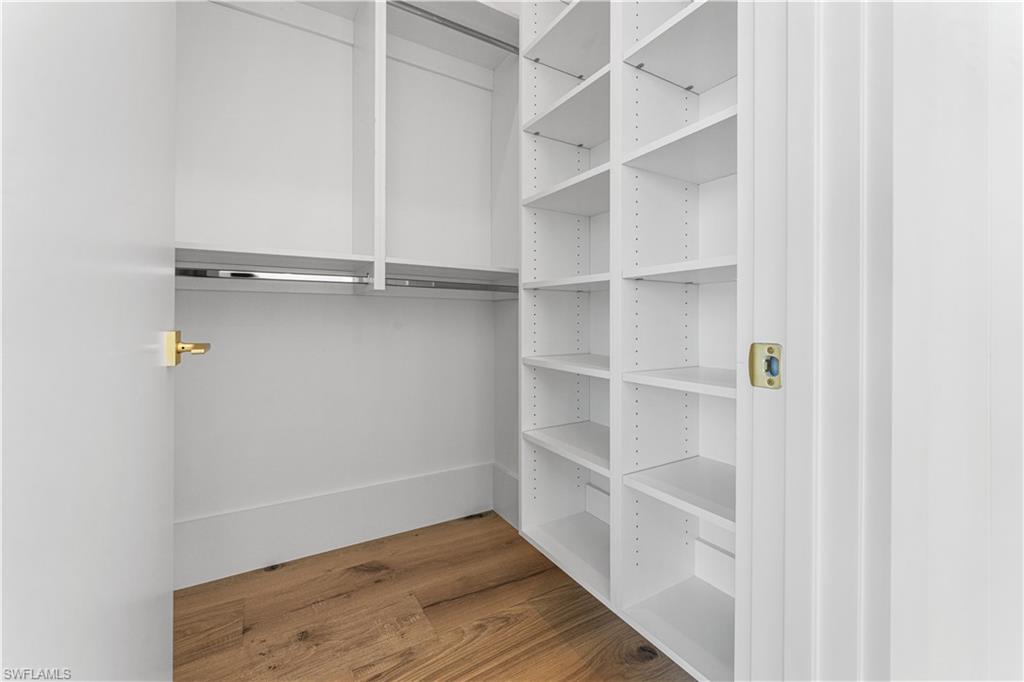 MARCO BEACH - Residential