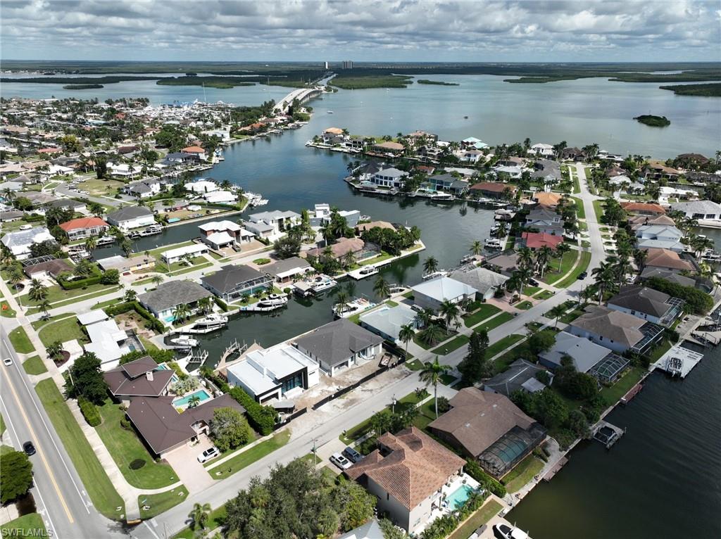 MARCO BEACH - Residential