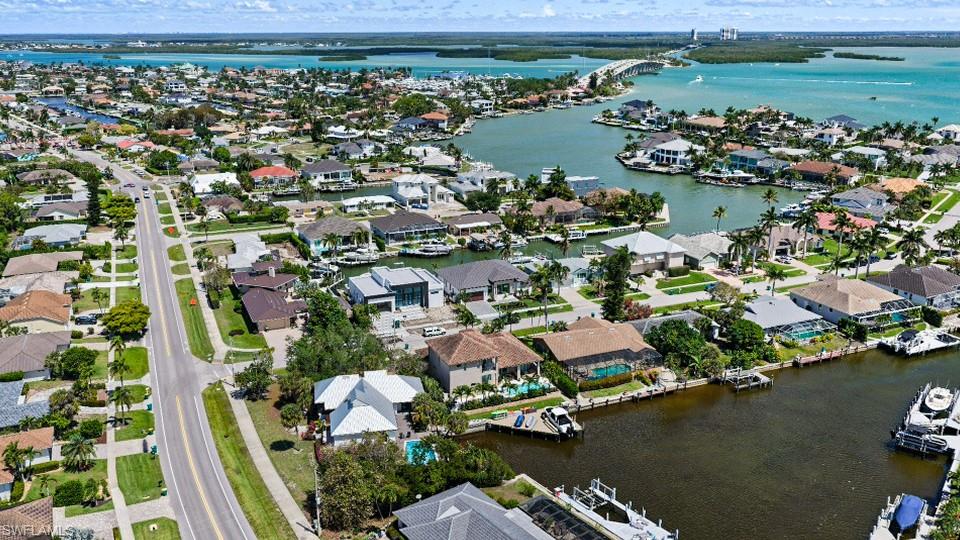 MARCO BEACH - Residential