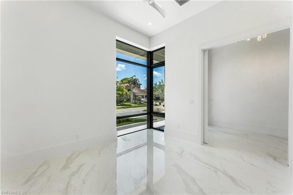 MARCO BEACH - Residential