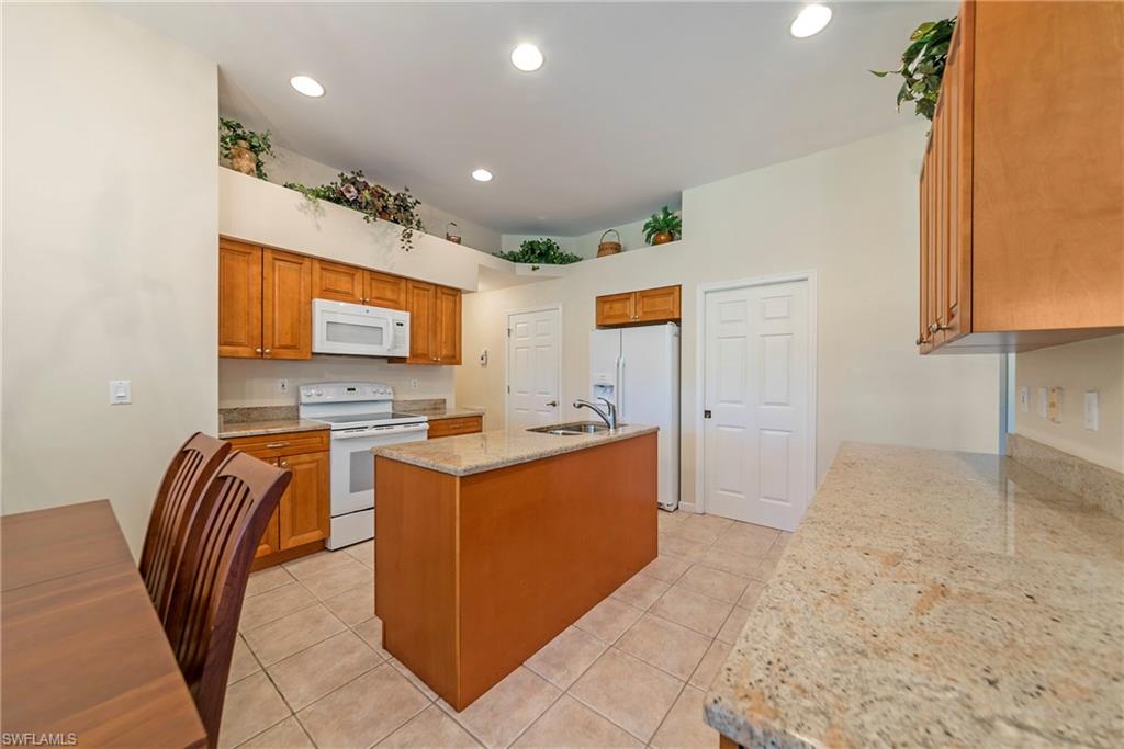 AUTUMN WOODS - Residential