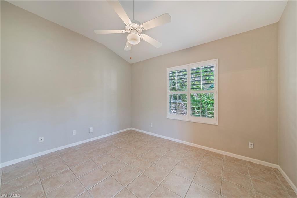 AUTUMN WOODS - Residential