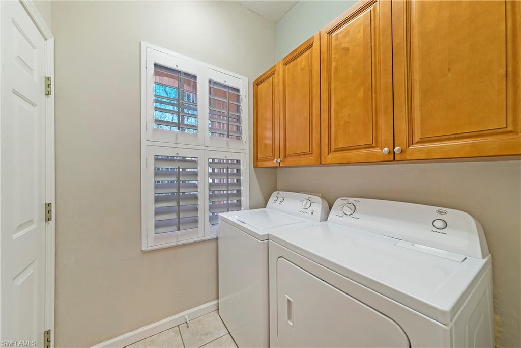 AUTUMN WOODS - Residential