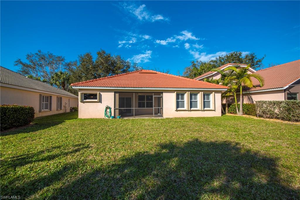 AUTUMN WOODS - Residential