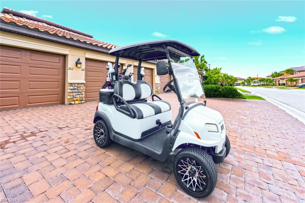 ESPLANADE - Residential