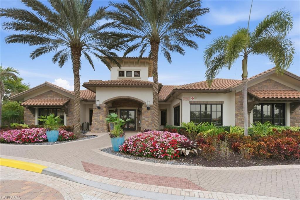 ESPLANADE - Residential